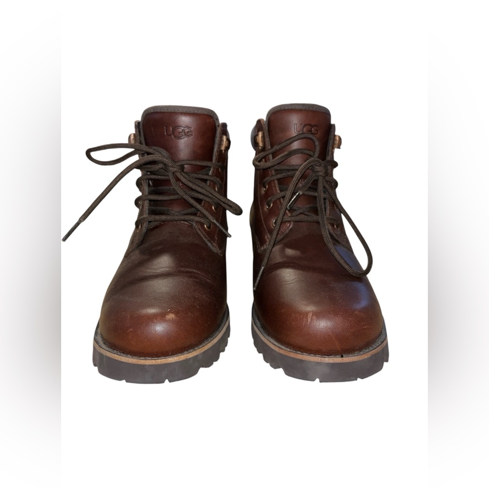 UGG Men's Chestnut Leather Boots